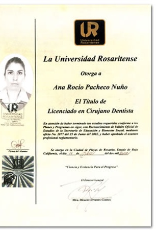 Título universitario